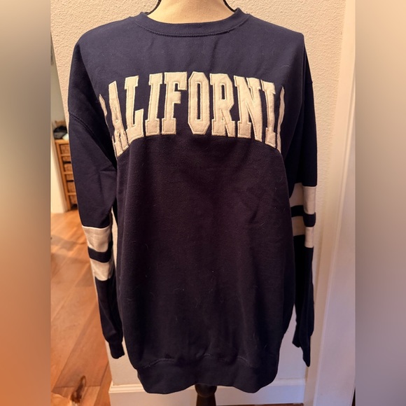 Other - California Navy Blue Men's Sweater